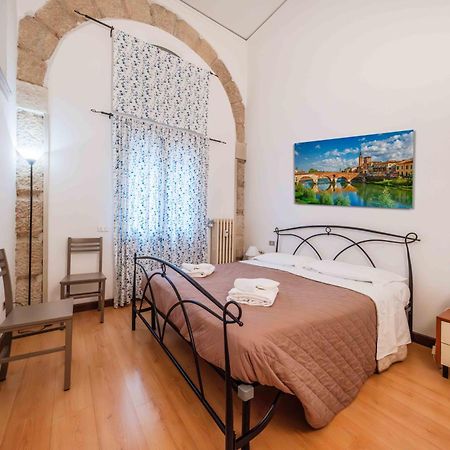 Appartement Rifugio Di Romeo E Giulietta à Vérone Extérieur photo